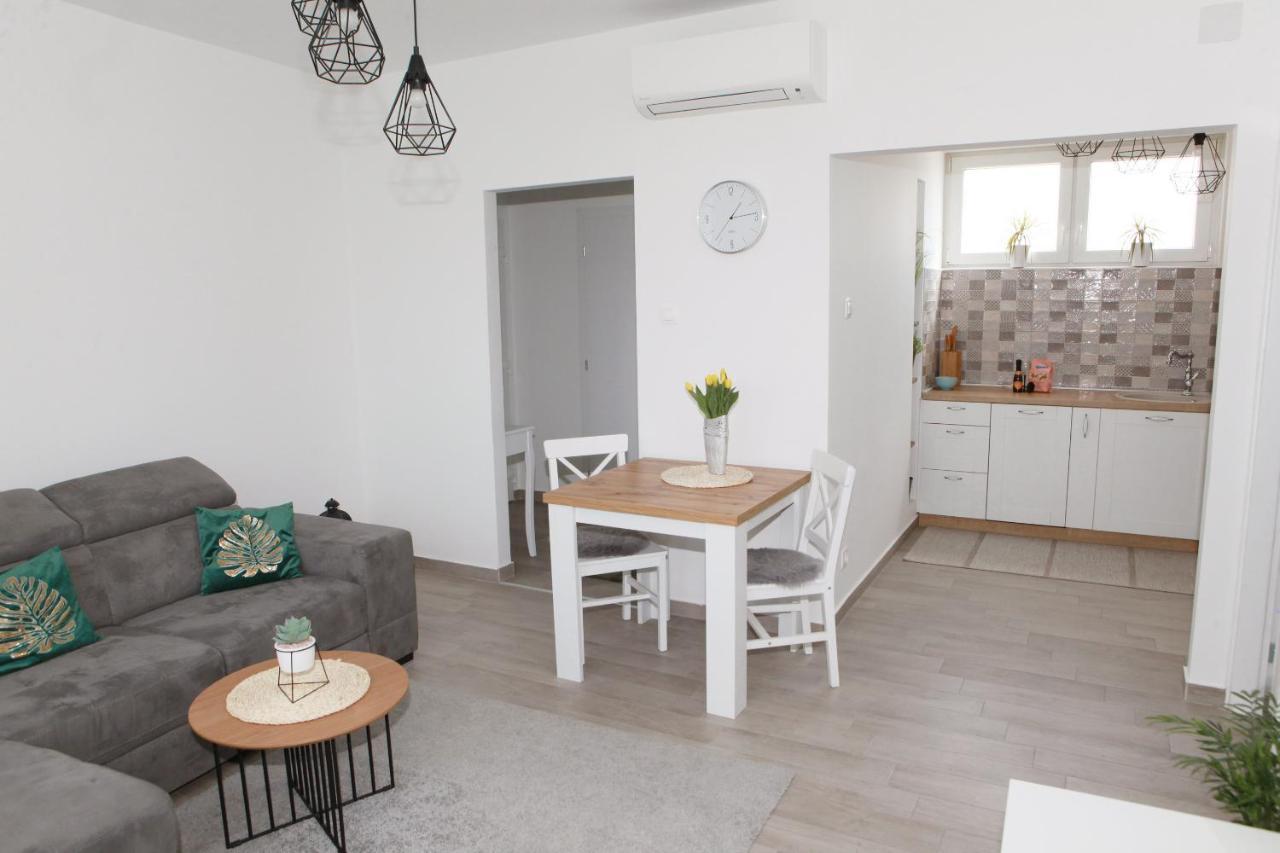 Apartman Lucija Karlovac Esterno foto